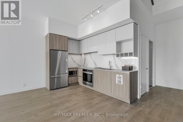 Primary Bedroom - Th17 - 7 Buttermill Avenue, Vaughan, ON L4K0M5 Photo 4