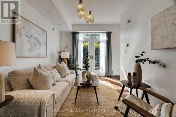 Th22 - 80 Carr Street, Toronto, ON, photo 2