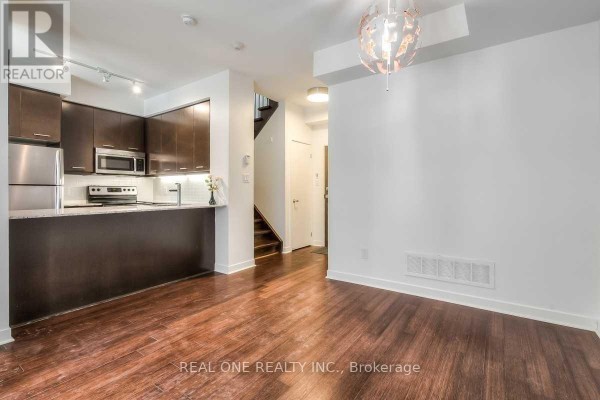 Th23 C - 370 Square One Drive, Mississauga, ON L5B0E6 Photo 3
