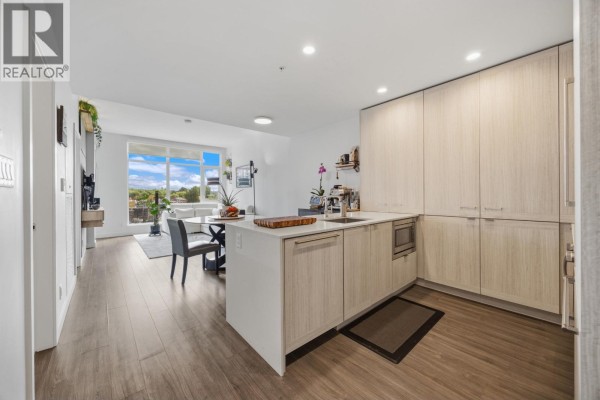 Th307 2351 Beta Avenue, Burnaby, BC V5C0M2 Photo 4