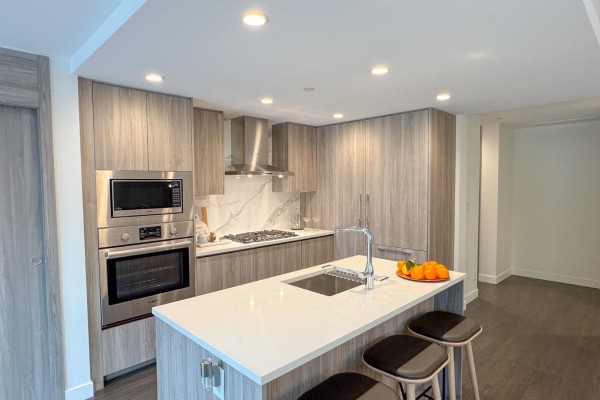 Th4 13778 100 Avenue, Surrey, BC V3T0V2 Photo 4