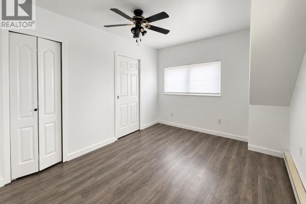 Top 4265 Slocan Street, Vancouver, BC, photo 3