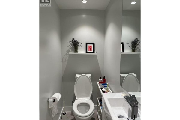 Townhouse 2728 Acadia Road, Vancouver, BC V6T0E6 Photo 3
