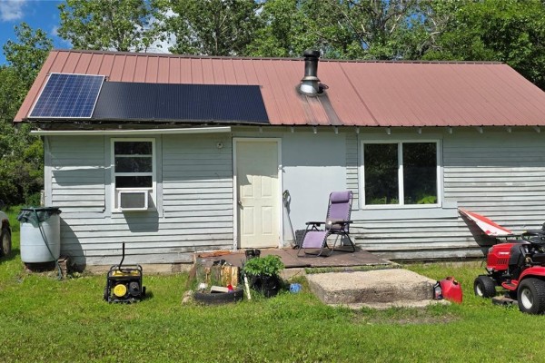 Living room - Tremblay Acreage & Off Grid Guest House, Lakeview Rm No  337, SK S0A0N0 Photo 2
