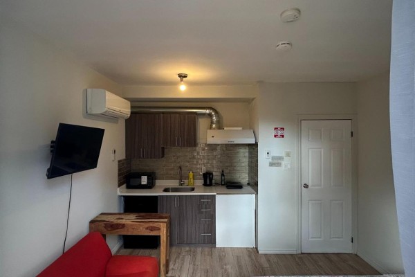 Two-bedroom-unit 2ndfloor - 3 Pembroke St Street, Toronto, ON M5A2N6 Photo 5