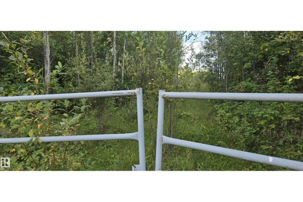 Twp Rd 540 & Range Rd 35, Rural Lac Ste  Anne County, AB, photo 2