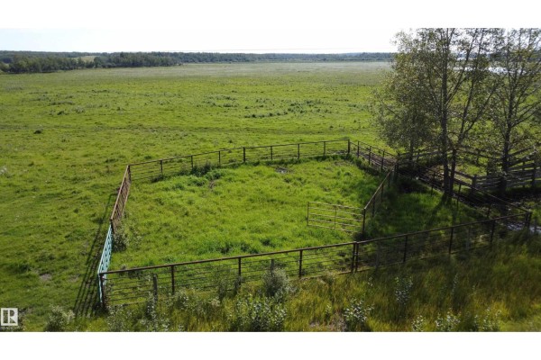 Twsp 560 Rge Rd 13, Rural Lac Ste  Anne County, AB, photo 2