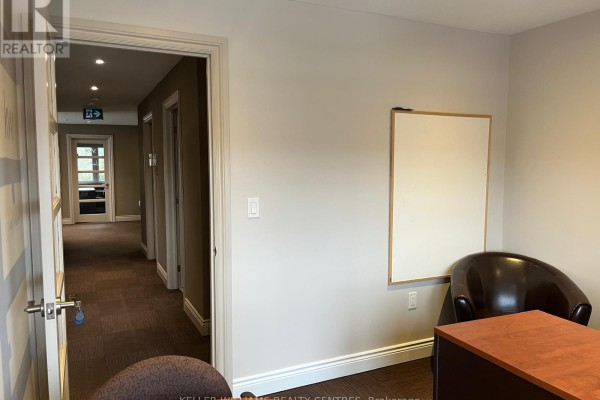U4 - 117 Wellington Street E, Aurora, ON, photo 2