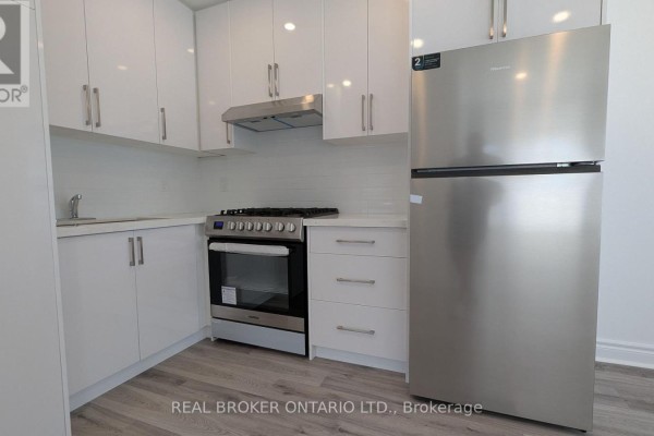 Unit #1 - 1150 Woodbine Avenue, Toronto, ON M4C4C9 Photo 3
