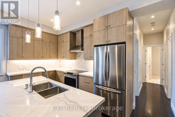 Kitchen - Unit 1 - 468 Ontario Street, Toronto, ON M5A2K7 Photo 3