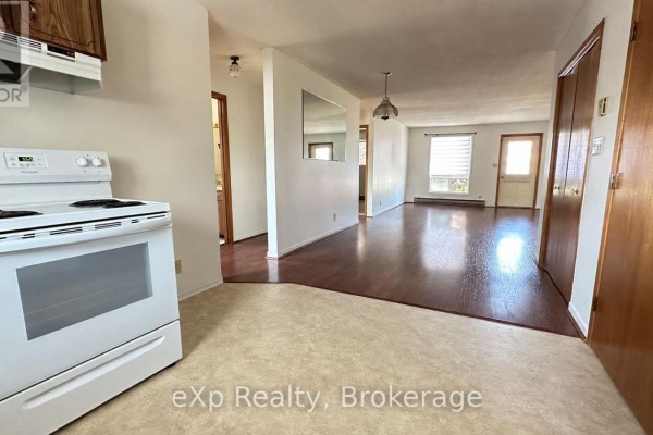 Unit 1 - 91 Herman Street, Quinte West, ON K8V6L1 Photo 3