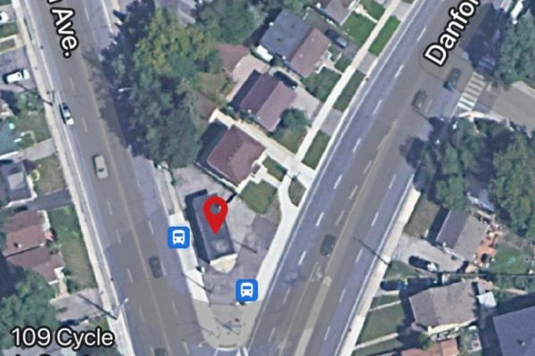 Unit 1 - Unit 1, 104 Danforth Road N, Toronto, ON M1L3W7 Photo 2