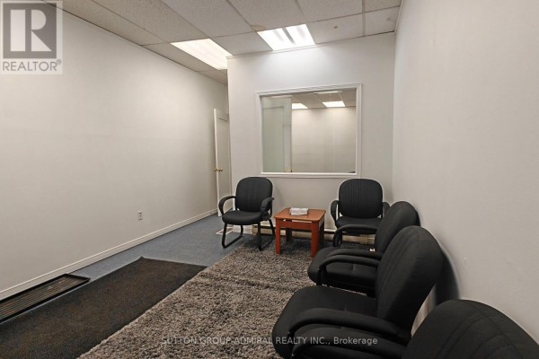 Unit 104 - 253 Division Street, Cobourg, ON K9A3P9 Photo 4