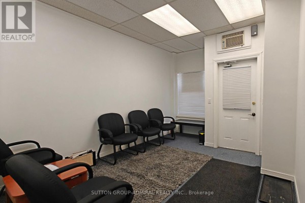 Unit 104 - 253 Division Street, Cobourg, ON K9A3P9 Photo 5