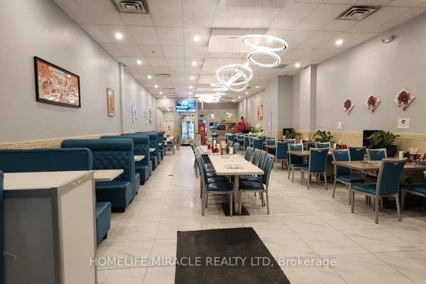 Unit 15 - 2555 Dixie Road, Mississauga, ON L4Y4C4 Photo 2