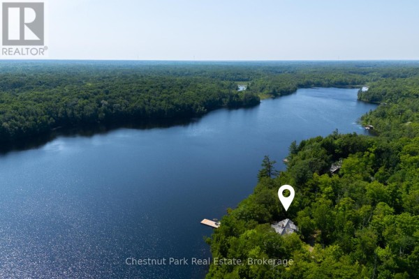 Dining room - Unit #17 - 4805 Muskoka 169 Road, Muskoka Lakes, ON P0B1H0 Photo 3