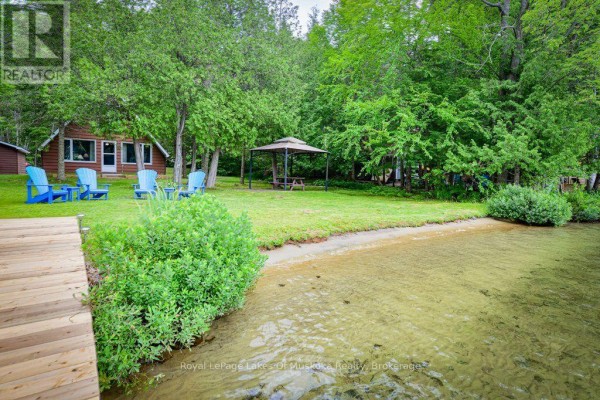 Dining room - Unit 19 - 2324 Highway 141 Highway, Muskoka Lakes, ON P0B1M0 Photo 2