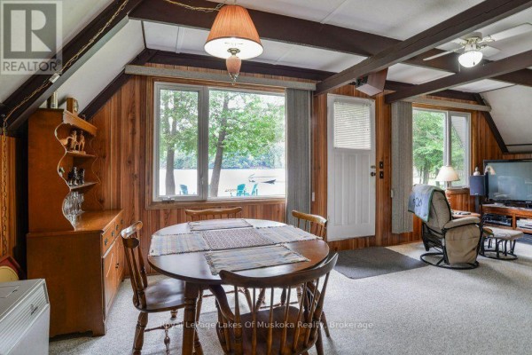 Kitchen - Unit 19 - 2324 Highway 141 Highway, Muskoka Lakes, ON P0B1M0 Photo 3