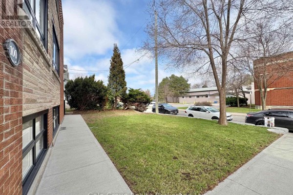 Unit 2 - 100 West Avenue S, Hamilton, ON L8N2S3 Photo 3