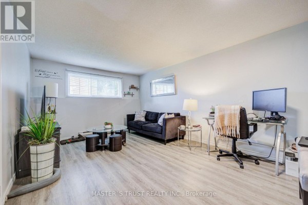 Unit 2 - 1179 Simcoe Street S, Oshawa, ON L1H4M1 Photo 5