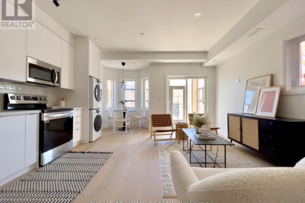 Kitchen - Unit 2 - 1201 Dovercourt Road, Toronto, ON M6H2Y1 Photo 2