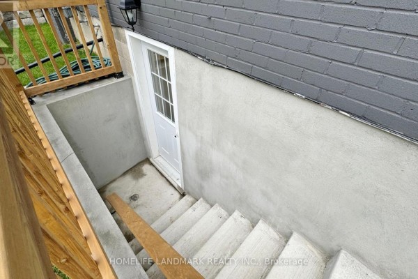 Unit 2 - 1661 Mount Albert Road, East Gwillimbury, ON, photo 2