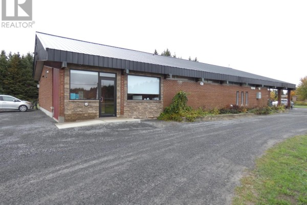 Unit 2 - 17071 Mclean Road, North Stormont, ON K0C1W0 Photo 2