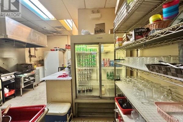 Unit 2 - 3232 Steeles Avenue W, Vaughan, ON L4K4C8 Photo 5