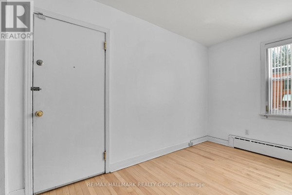 2 - 55 Ivy Crescent, Ottawa, ON, photo 3