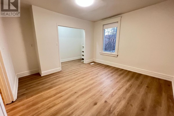 Kitchen - Unit 2 - 82 Curzon Street, Toronto, ON M4M3B4 Photo 3