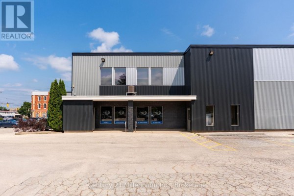 Unit 201 - 345 8th Street E, Owen Sound, ON N4K1L3 Photo 4