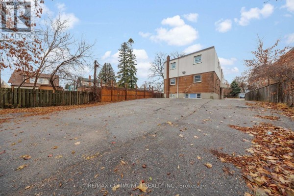 Unit 3 - 383 Buena Vista Avenue, Oshawa, ON L1J2M6 Photo 5