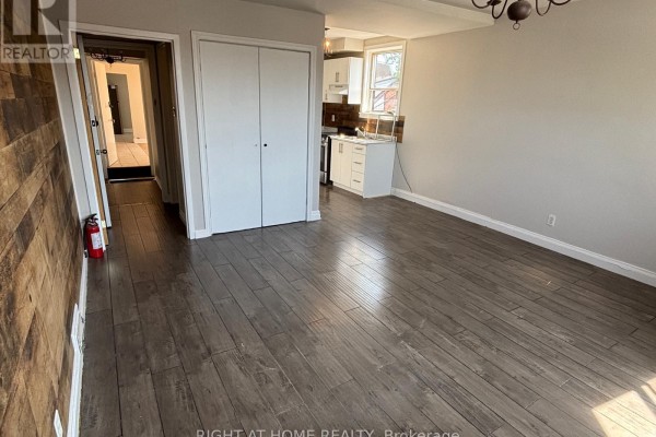 Unit 3 Upper - 503 Oakwood Avenue, Toronto, ON M6E2W9 Photo 2