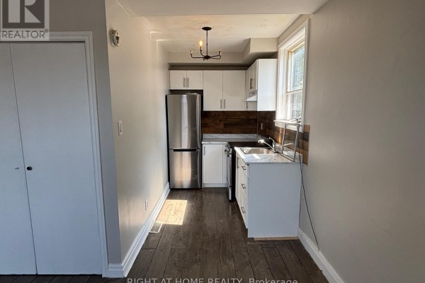 Unit 3 Upper - 503 Oakwood Avenue, Toronto, ON M6E2W9 Photo 3