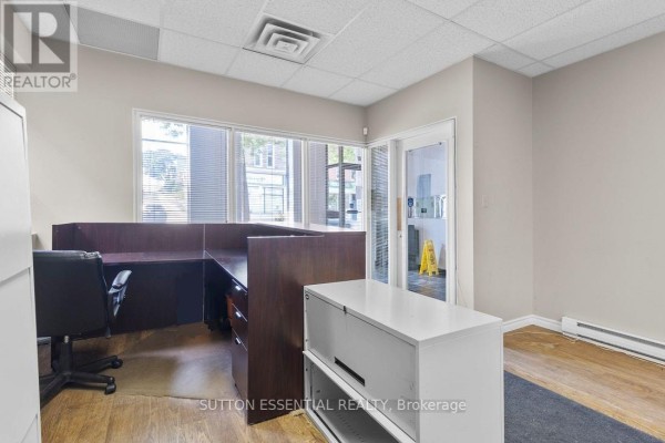 Unit 4 27 King Street E, Brockville, ON K6V1A7 Photo 5