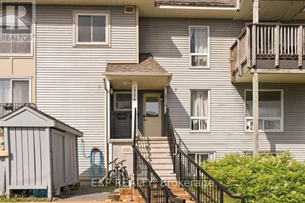 Unit #56 - 1704 Tanguay Court, Ottawa, ON K2L3X8 Photo 5