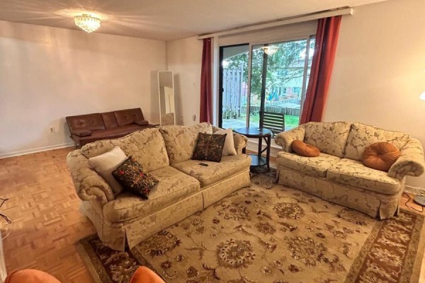 Unit 6 - 25 Pebble Byway, Toronto, ON M2H2M5 Photo 4
