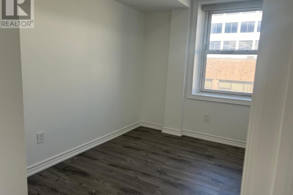 Unit 6 - 3 Simcoe Street S, Oshawa, ON L1H1A9 Photo 3