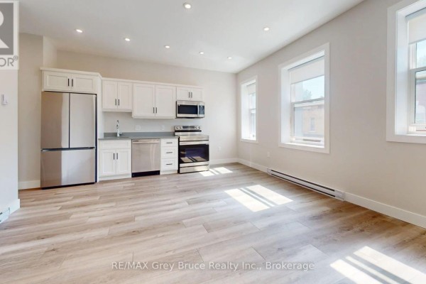 Unit 7 - 39 1st Avenue S, Arran Elderslie, ON, photo 2