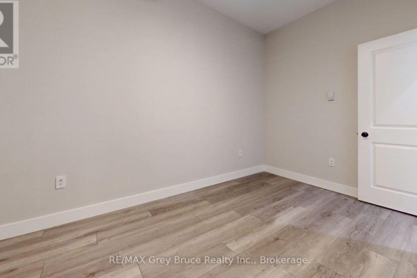 Living room - Unit 7 - 39 1st Avenue S, Arran Elderslie, ON N0G1L0 Photo 4