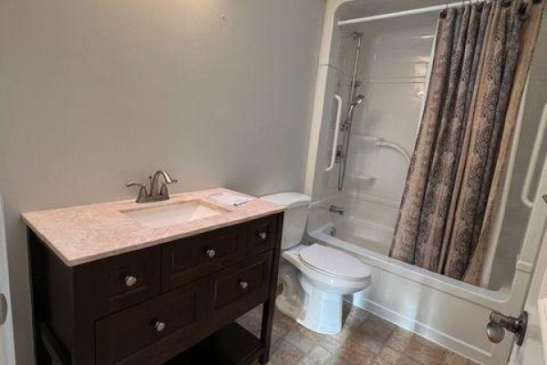 Primary Bedroom - Unit A - 22 Edward Street W, Clearview, ON L0M1G0 Photo 3
