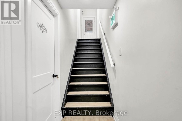 Unit A - 448 Dougall Avenue, Caledon, ON L7C4A6 Photo 4