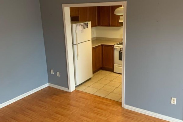 Primary Bedroom - Unit A - 8892 Sheppard Avenue E, Toronto, ON M1B6H2 Photo 4