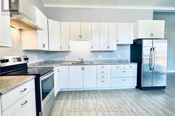 Unit A 528 Lincoln Street, Welland, ON, photo 2