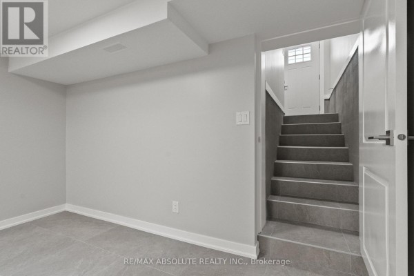Unit B (basement) - 403 Pleasant Park Road, Ottawa, ON K1H5M9 Photo 5