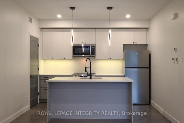 Unit B - 398 Marguerite Avenue, Ottawa, ON K1L7W6 Photo 4