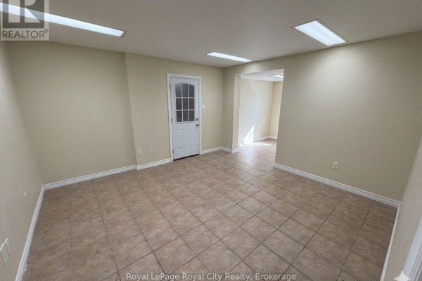Unit B - 700 York Road, Guelph, ON N1E6A5 Photo 4