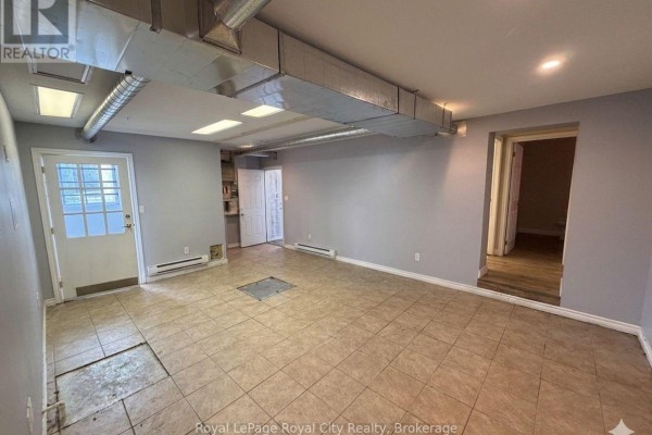 Unit B - 700 York Road, Guelph, ON N1E6A5 Photo 5