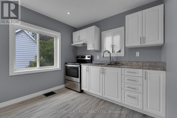 Kitchen - Units 1 + 2 + Coach House - 12 Dufferin Street, Barrie, ON L4N2J7 Photo 3