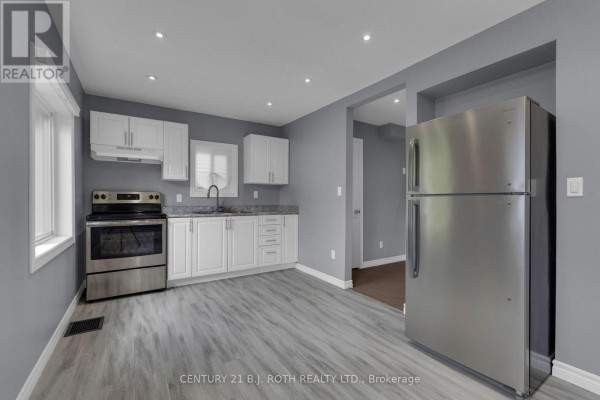 Kitchen - Units 1 + 2 + Coach House - 12 Dufferin Street, Barrie, ON L4N2J7 Photo 4